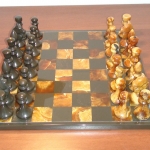 Шахматы из камня Симбирцит