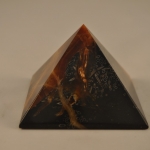 Пирамида из камня Симбирцит