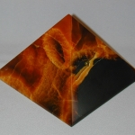 Пирамида из камня Симбирцит