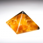 Пирамида из камня Симбирцит