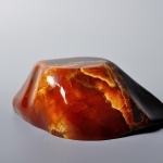 Камень Симбирцит