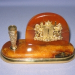 Подставка под ручку из камня Симбирцит