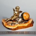 Амур на камне Симбирцит