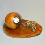 Часы из камня Симбирцит