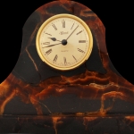 Часы из камня Симбирцит