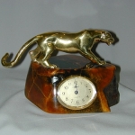 Часы из камня Симбирцит