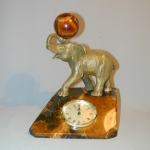 Часы из камня Симбирцит