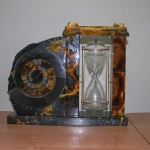 Часы песочные из камня Симбирцит