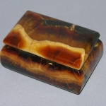 Шкатулка из камня Симбирцит