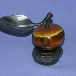 Яблоко из камня Симбирцит