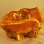 Ваза резная из камня Симбирцит