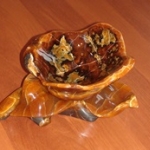 Ваза резная из камня Симбирцит