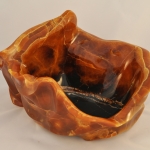 Ваза резная из камня Симбирцит