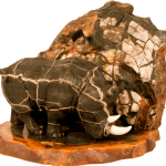 Носорог. Резьба по камню Симбирцит