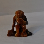 Обезьяна. Резьба по камню Симбирцит