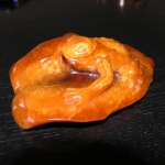 Лягушка. Резьба по камню Симбирцит