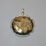 Авторский кулон с жеодой