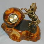 Часы из камня Симбирцит