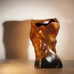 Ваза резная из камня Симбирцит