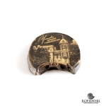 Фрагмент аммонита с гравировкой