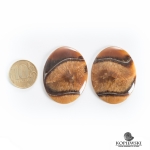 Кабошон из камня Симбирцит